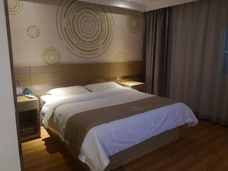 Greentree Inn Xi'An Railway Station Airport Bus Wulukou Subway Station Business Hotel Buitenkant foto